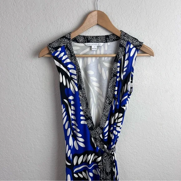 Diane Von Furstenberg DVF Maxi Dress Orchid Mix Print Full Wrap Silk Diane Von Furstenberg DVF Maxi Dress Orchid Mix Print Full Wrap Silk